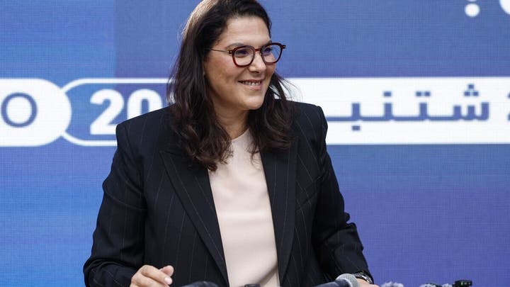 ملك المغرب يعين محامية رئيسة للحكومة في سابقة من نوعها في تاريخ المملكة