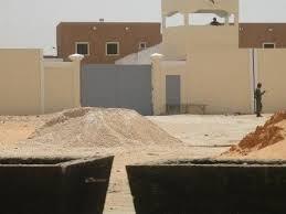 نواكشوط: نقل سجين تعرض لحروق إلى المستشفى الوطني
