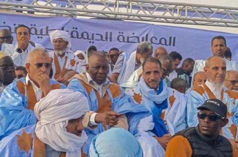 نواذيبو : أحزاب سياسية معارضة تنظم مهرجانا شعبيا