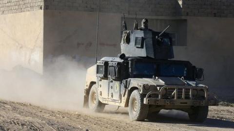 القوات العراقية تنجح في عزل مدينة الموصل عن باقي المحافظات
