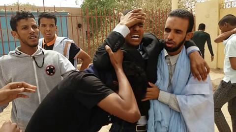 قمع وحشي لمسيرة الجبهة الطلابية ، واقتحام للحرم الجامعي