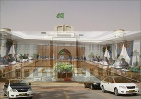 نواكشوط:الوزاري يعقد أول اجتماع له بعد الاستفتاء