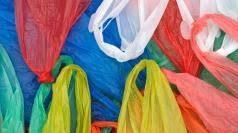 نواكشوط: محتالون يبتزون الباعة بحجة مصادرة الأكياس البلاستيكية (تفاصيل)
