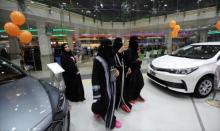 ملاعب كرة القدم تفتح أبوابها أمام السعوديات الأولى في جدة